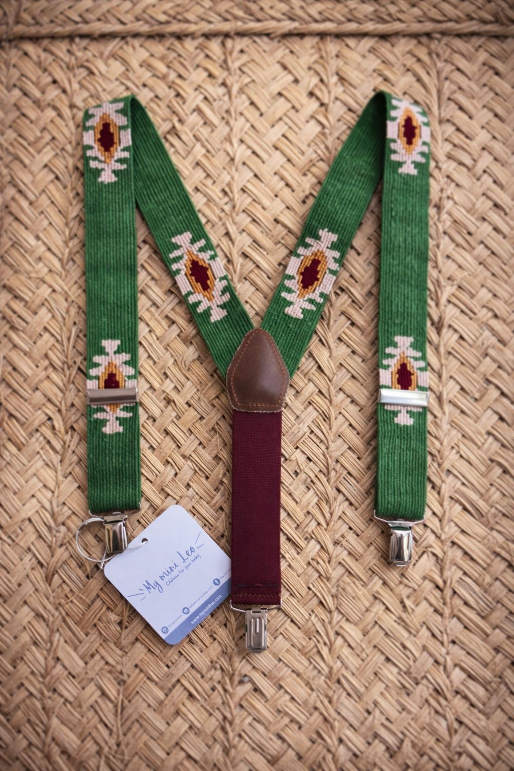 Tirantes étnicos pistacho