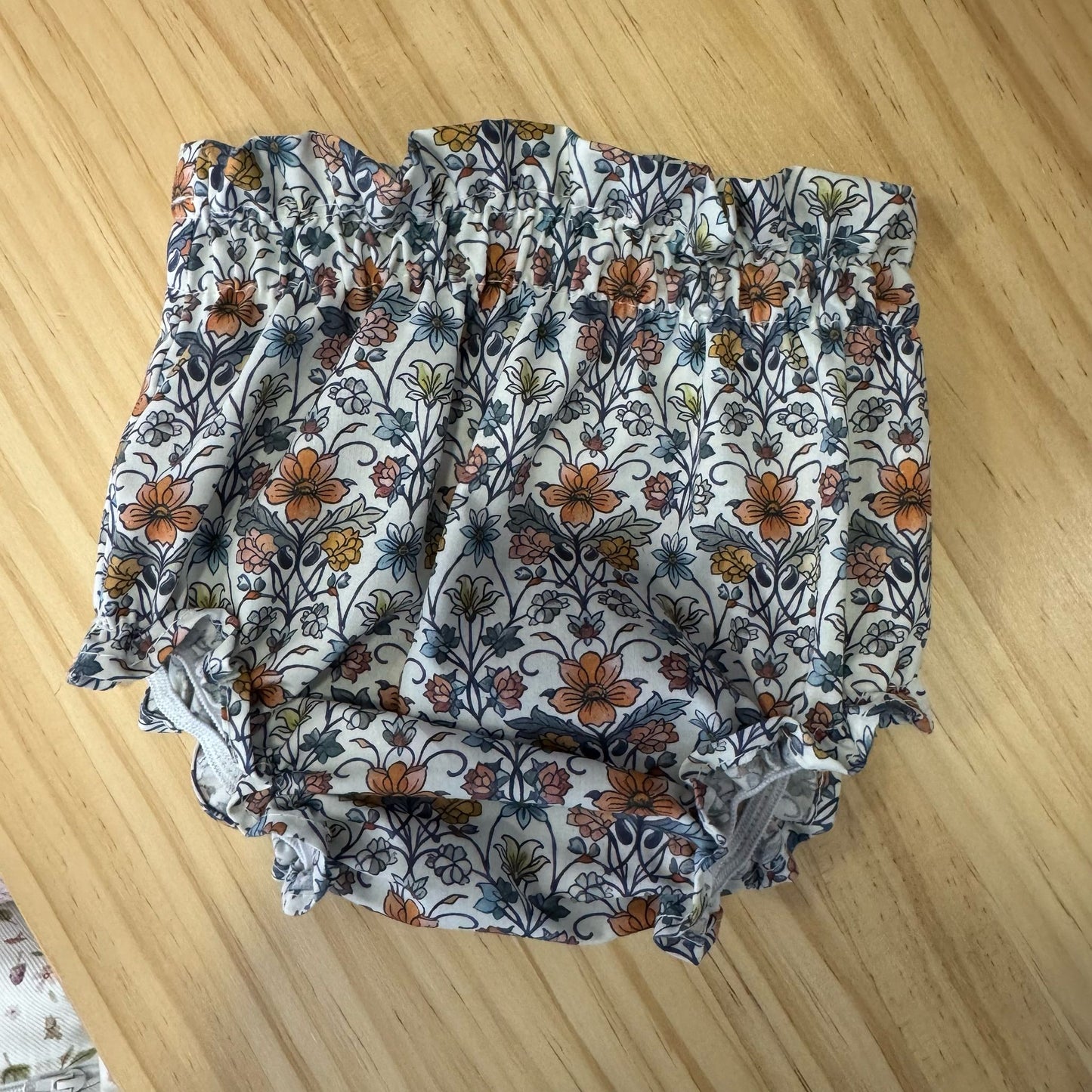 Cubrepañal Tutu y Dada