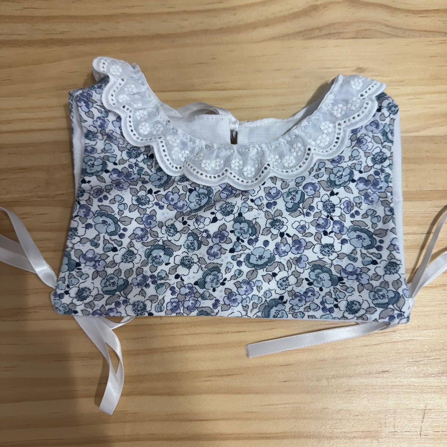 Babero/cuerpo Raíz con cuello