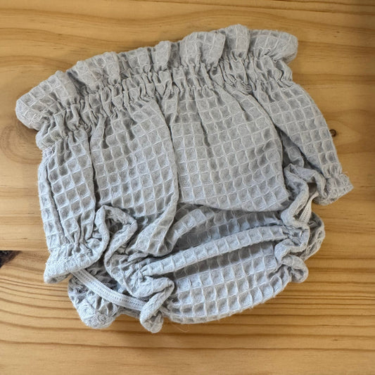 Cubrepañal Waffle Gris